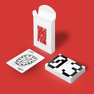 Entry V3 Peppers jugando a las cartas